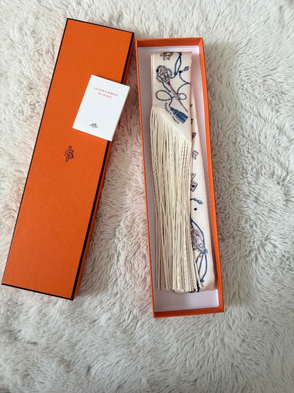 HERMÈS Les Cles a Pois leather fringes Twilly Cream/ Gris Perle/ Multicolor